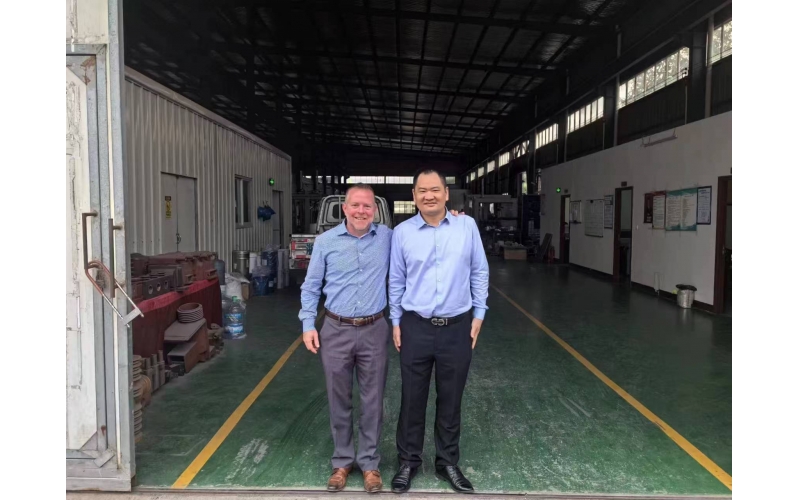 與美國客戶合作成功APG設(shè)備 APG模具